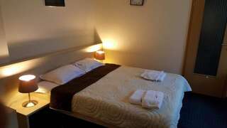 Отель Hotel Pacific Тимишоара Двухместный номер с 1 кроватью или 2 отдельными кроватями-4